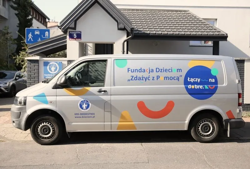 Czy fundacja może kupić samochód? Zasady, koszty i formalności
