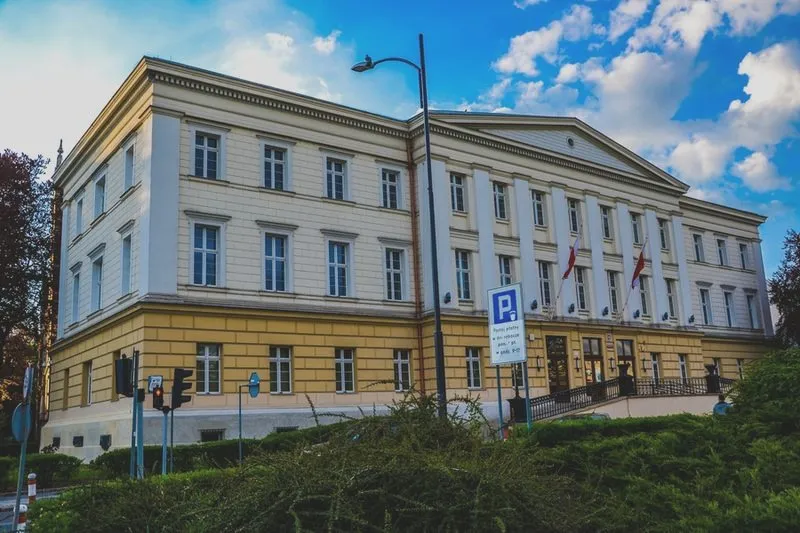 Ile trwa sprawa w sądzie rodzinnym? Poznaj realia i przydatne porady