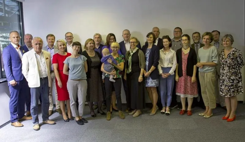 Rada fundacji – ile osób powinna liczyć i jakie są zasady?