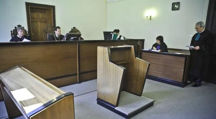 Zabieranie głosu na sali rozpraw